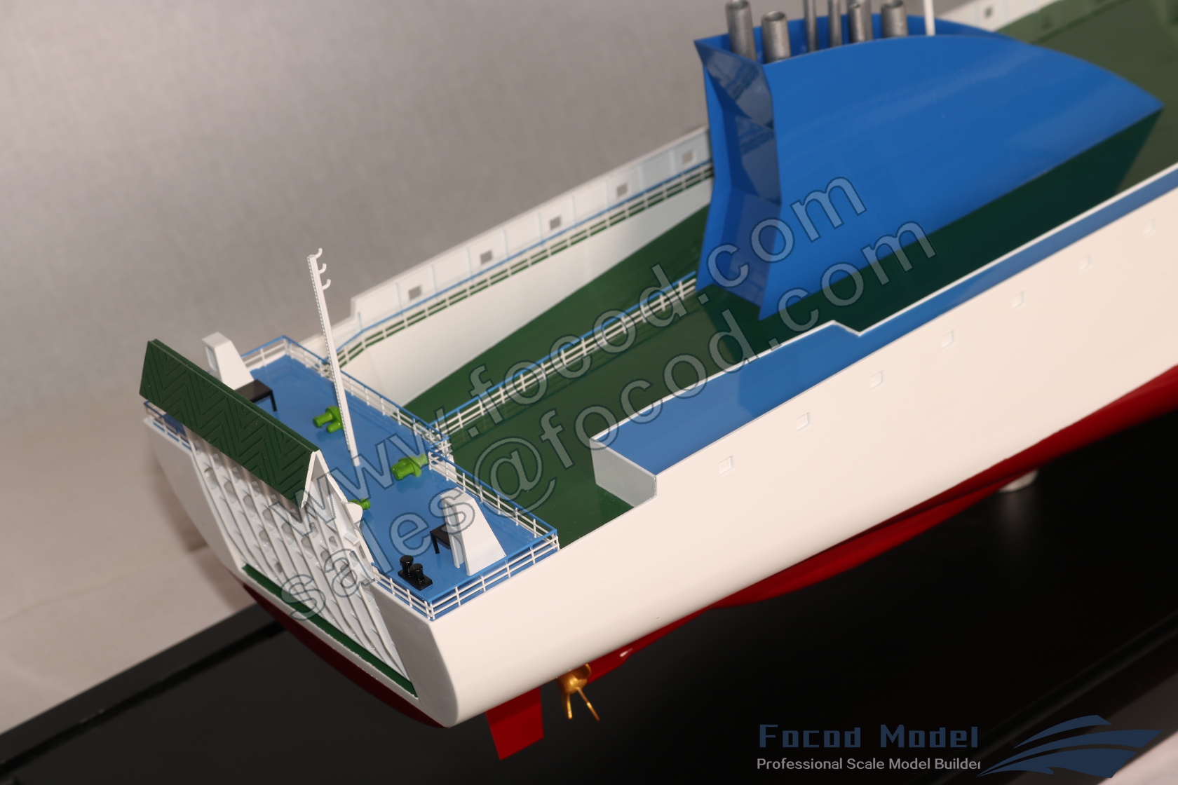 customized model of 186.5m RO-RO ship